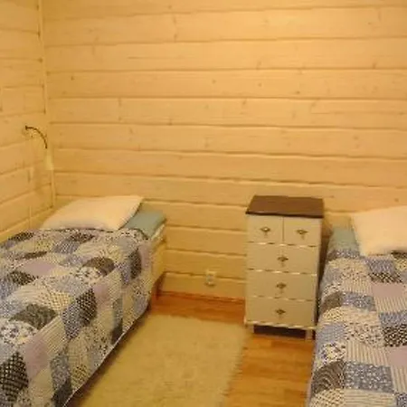 Holiday home Holiday Pa¶lla¶npesa¤ *